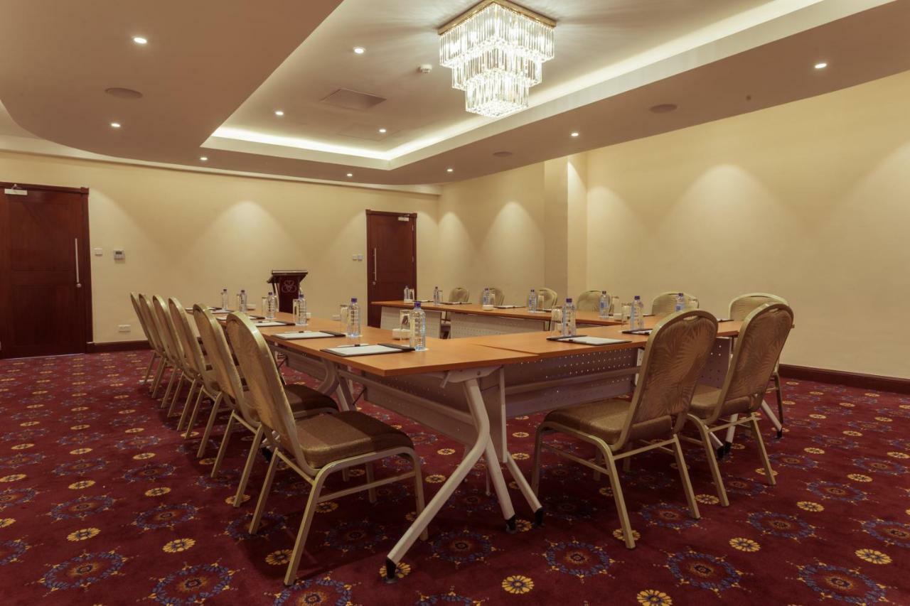 Sarova Woodlands Hotel And Spa Nakuru Dış mekan fotoğraf