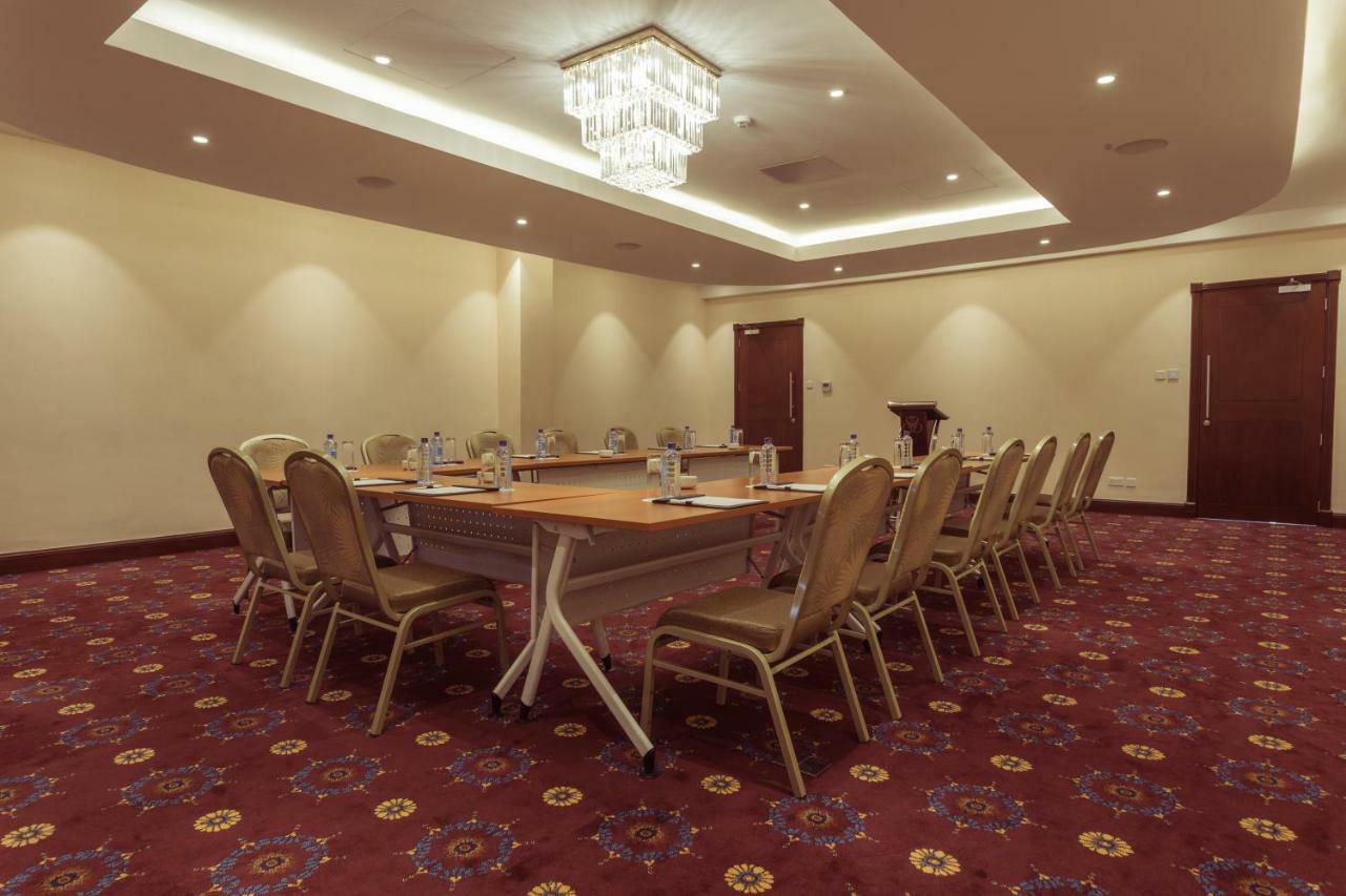 Sarova Woodlands Hotel And Spa Nakuru Dış mekan fotoğraf